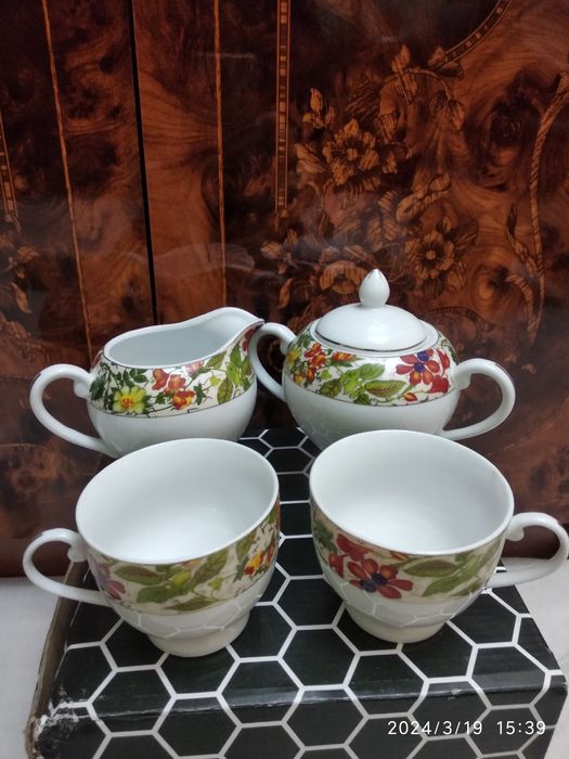 CHayni serviz yaponskiy