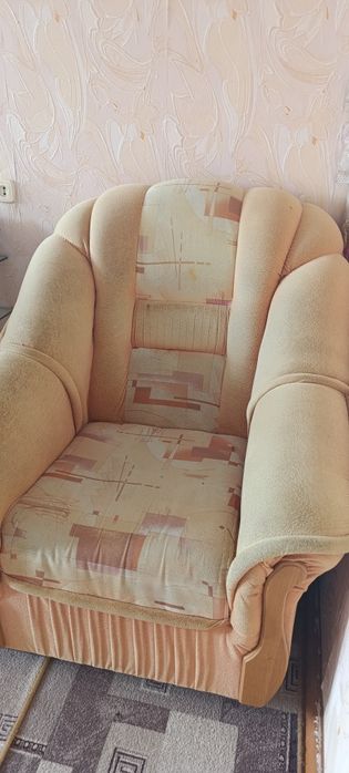 Продам Кресло б/у