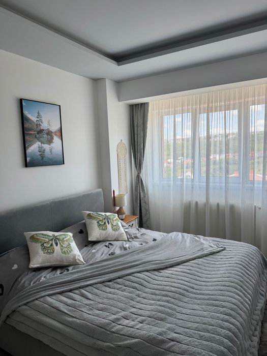 Inchiriez apartament