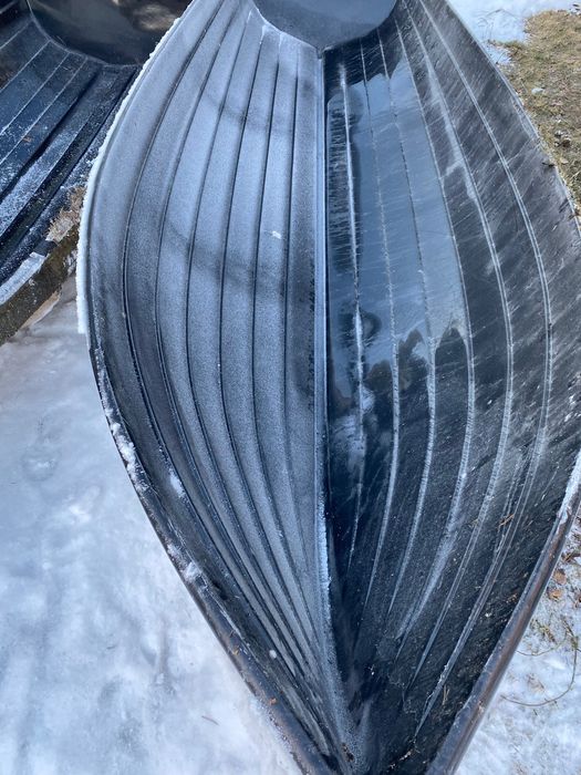 Продаваме гребни лодки