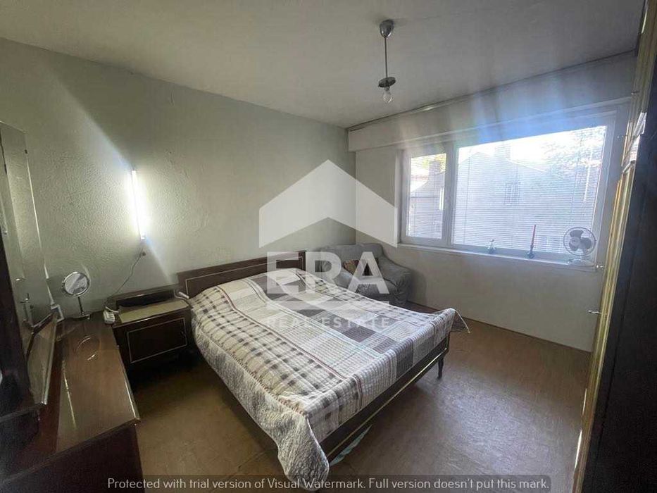 Продава се Тристаен апартамент в Русе, Център - 98 кв.м за 1358 €/кв.м - Снимка #5