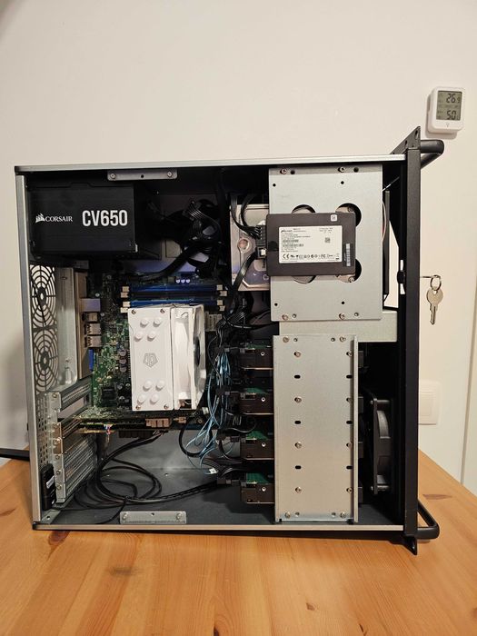 Sistem NAS - Xeon + 28 TB SAS, 10 Gbps SFP+ Compatibil TrueNas, Unraid, Plex