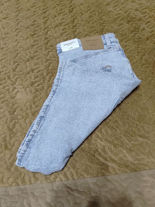 Pantaloni scurti C&A cu etichetă