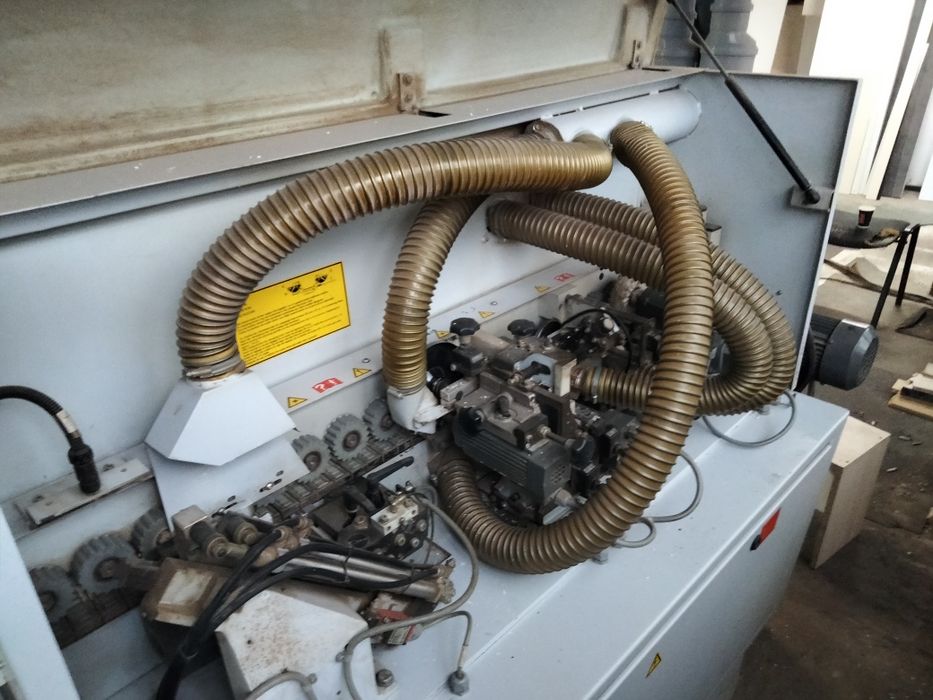 Mașină de cant abs urgent