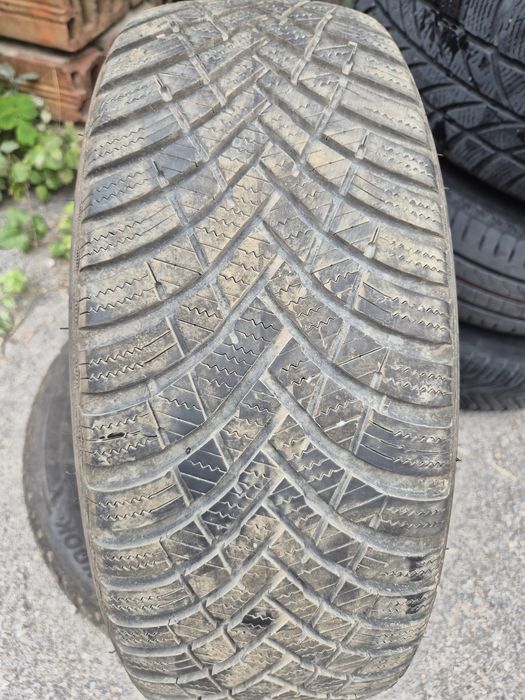 2бр. 185/55/15 зимни гуми Hankook Winter i cept