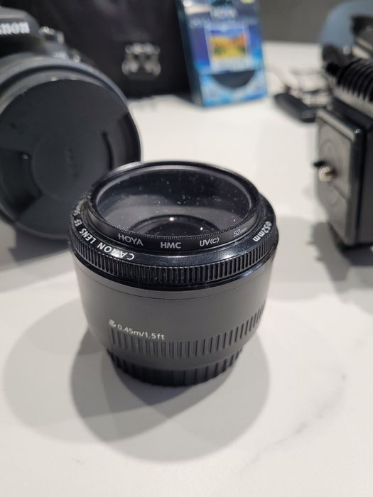 Canon 77d с обективи и подаръци