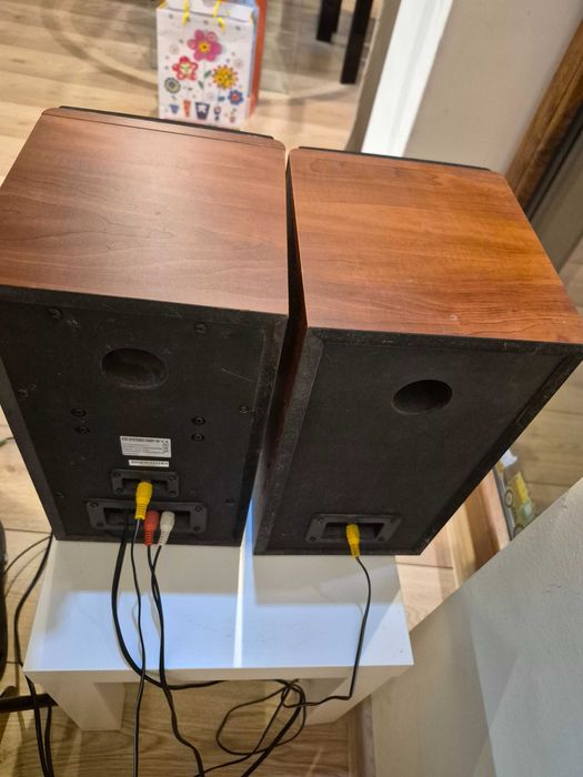 Активни стерео високоговорители тонколони Genius SP-HF1250X