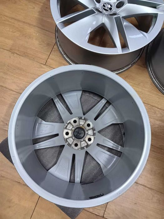 Jante 19 Skoda Elroq Enyaq Karoq originale Cupra Seat Ateca VW T-Roc
