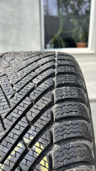 Anvelope Iarna PIRELLI Powergy Winter 225/45 R18 95 V XL
