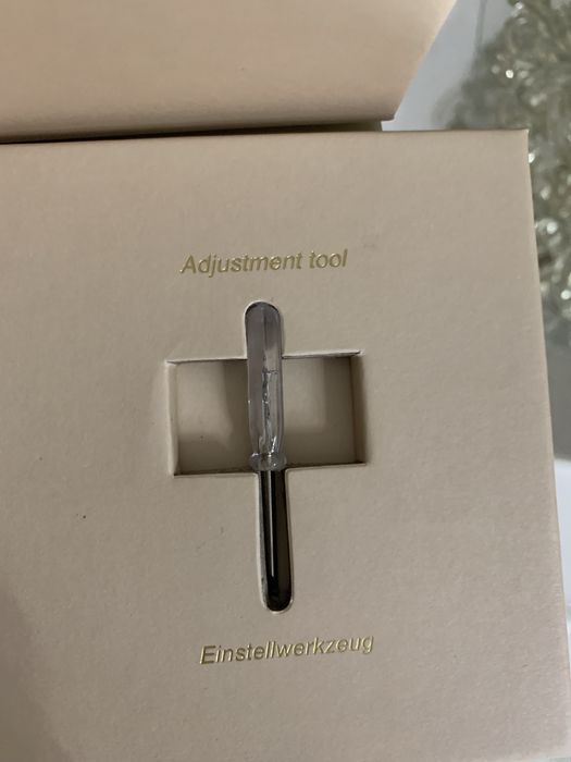 Женскиц часы “Burker”  Англия