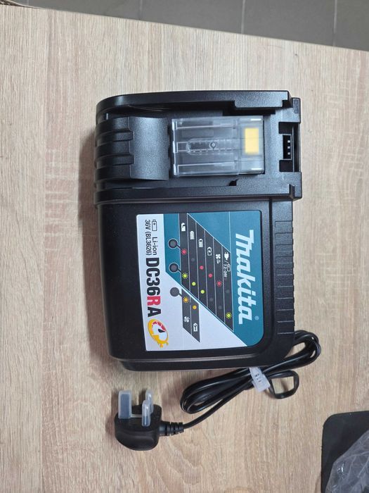 Incarcator MAKITA Li-ion DC36RA 36V pentru incarcare rapida 194863-5