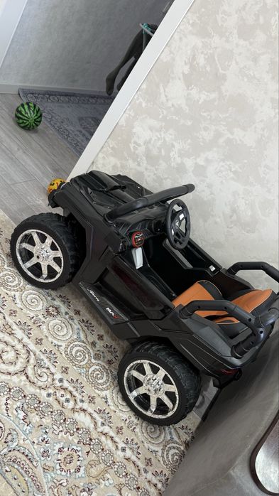 Детский электромобиль