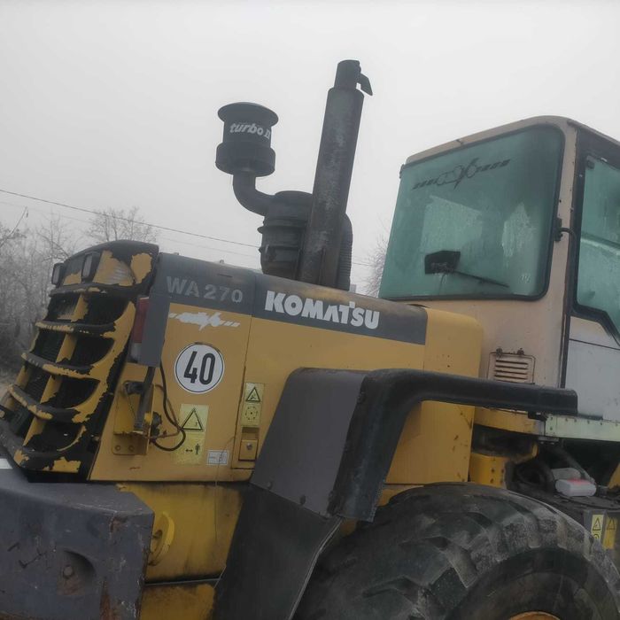 Încărcător frontal