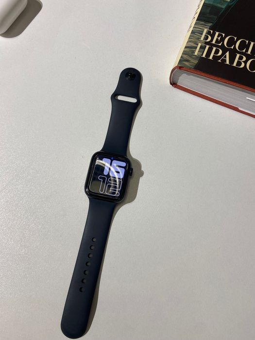 Apple Watch se 2 44m