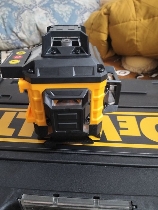 Продам лазерный уровень