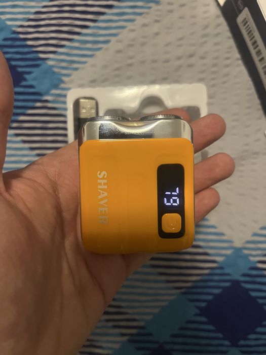 Shaver electric fata / zone intime