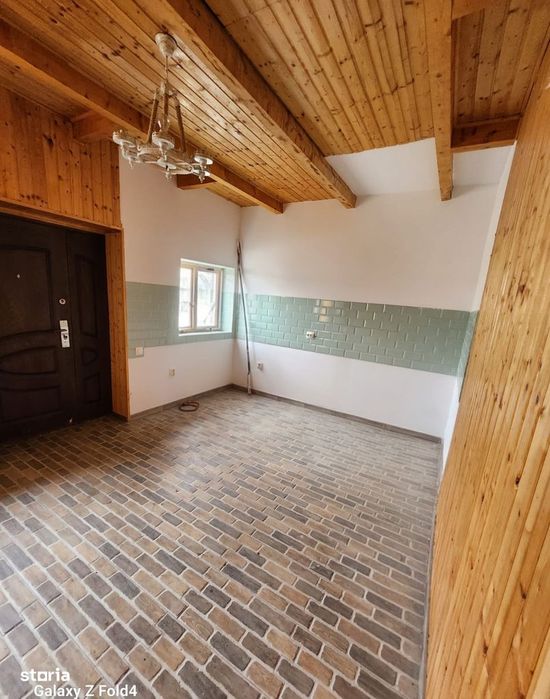 De Vanzare casa zona Cazasu