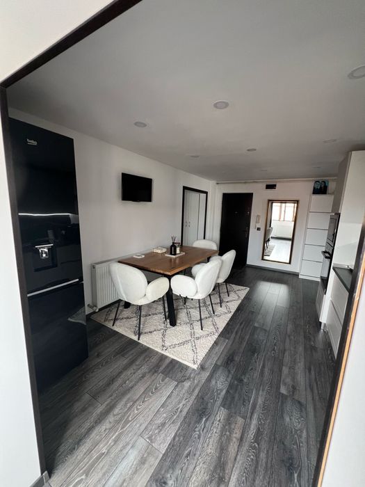 Vand apartament 2 camere decomandat