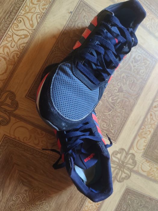 Кроссовки Adidas