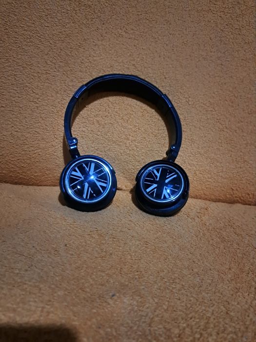 Căsti bluetooth mari