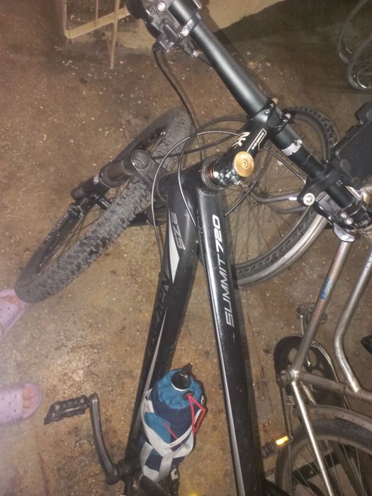 Vand bicicleta doar timisoara are frână pe disc