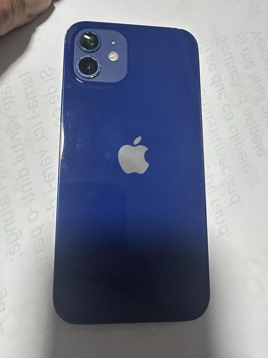 Vand telefon personal cumparat de nou din magazin