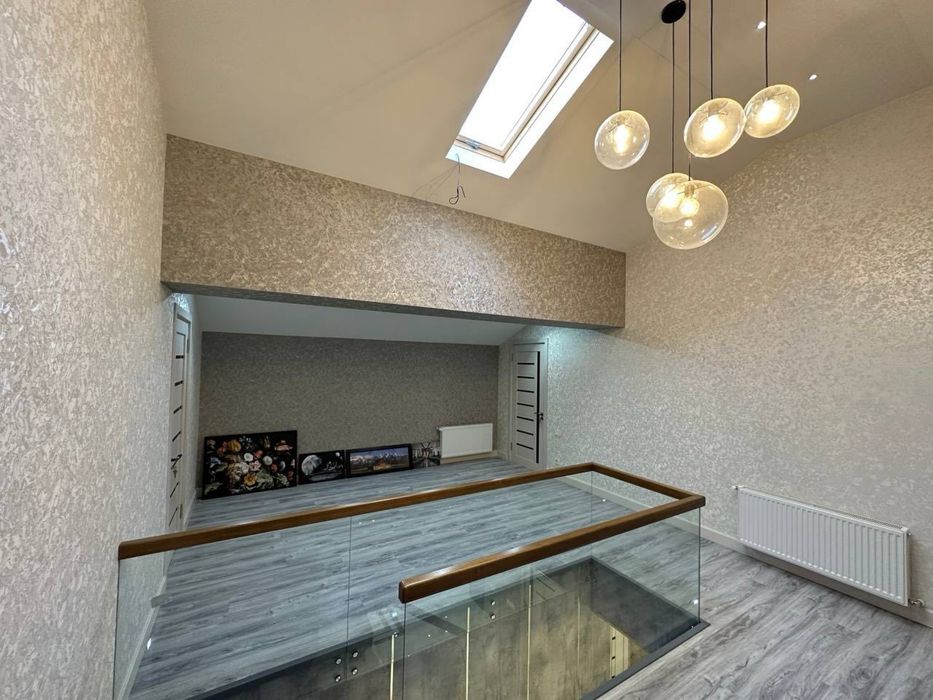 Продается квартира дуплекс.