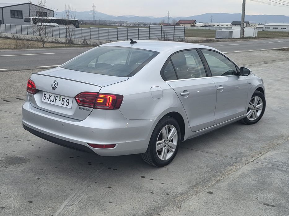 VOLKSWAGEN Jetta 2014 — imagine 3