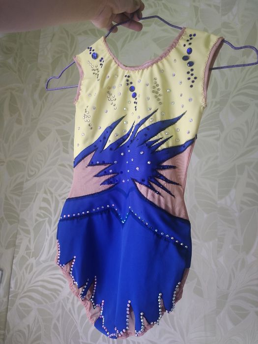 Продам, новый гимнастический купальник