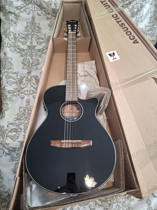 Електро-акустична   китара Ibanez  AGE50N- BKH с електроника и