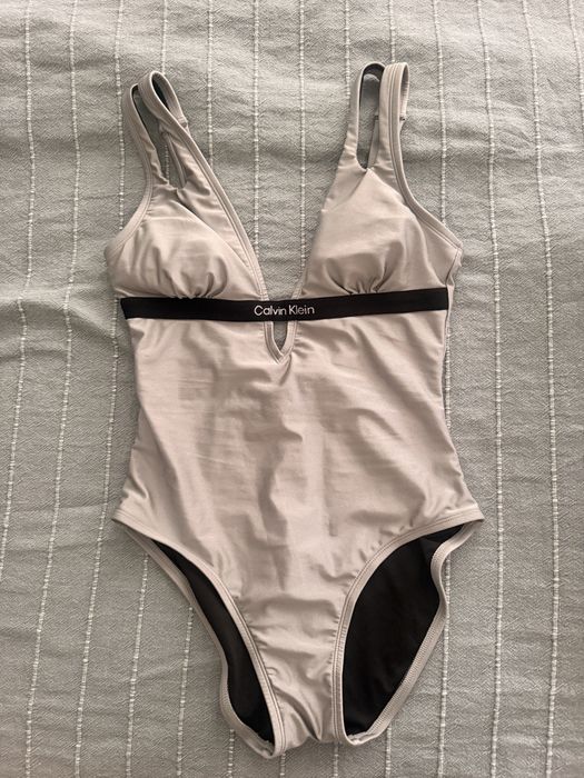 [ЧИСТО НОВ] Бански Calvin Klein
