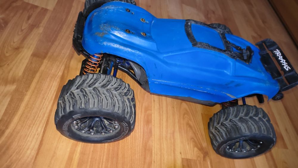 Traxxas rustler 4x4 modificat
