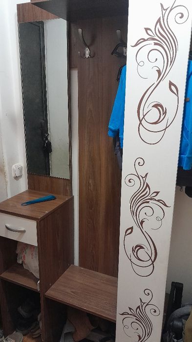 Продается шкаф для прихожки