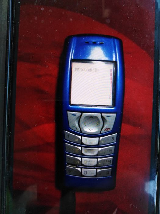 Cu butoane pentru vârstnici