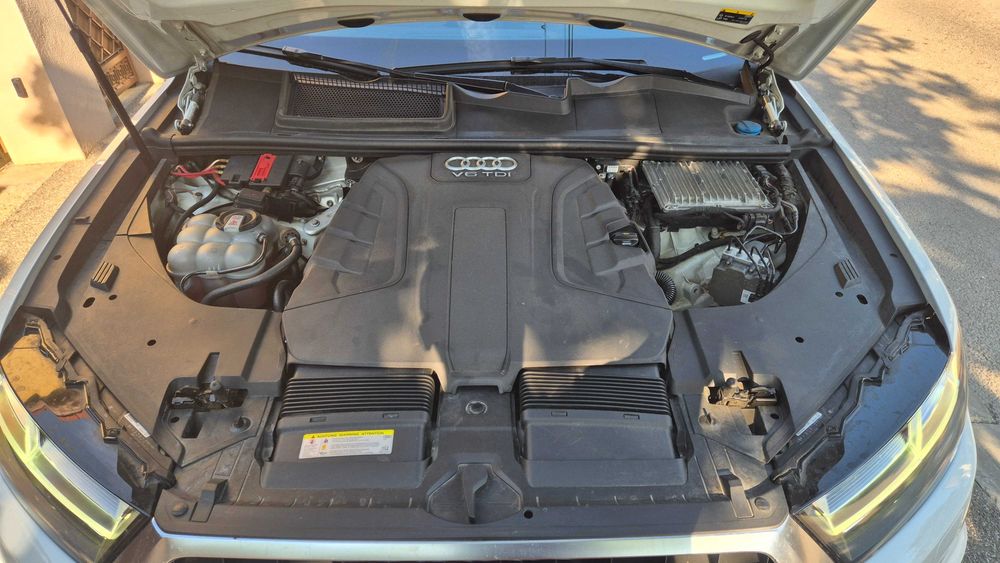 Audi Q7  3.0 TDI