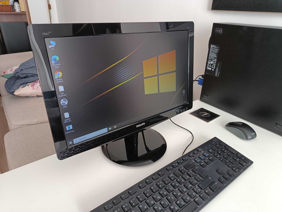 Монитор PHILIPS 196V