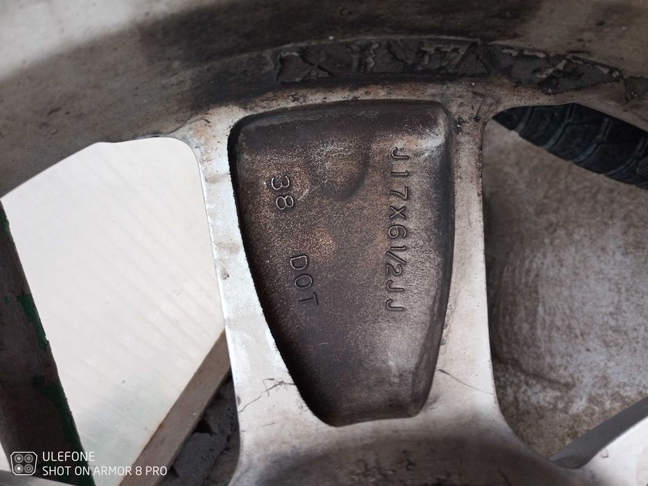 Джанти с гуми и гайки за Мицубиши аутлендур 17 цола