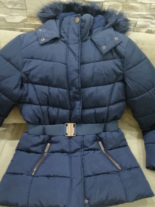 Продавам Якета за момиче