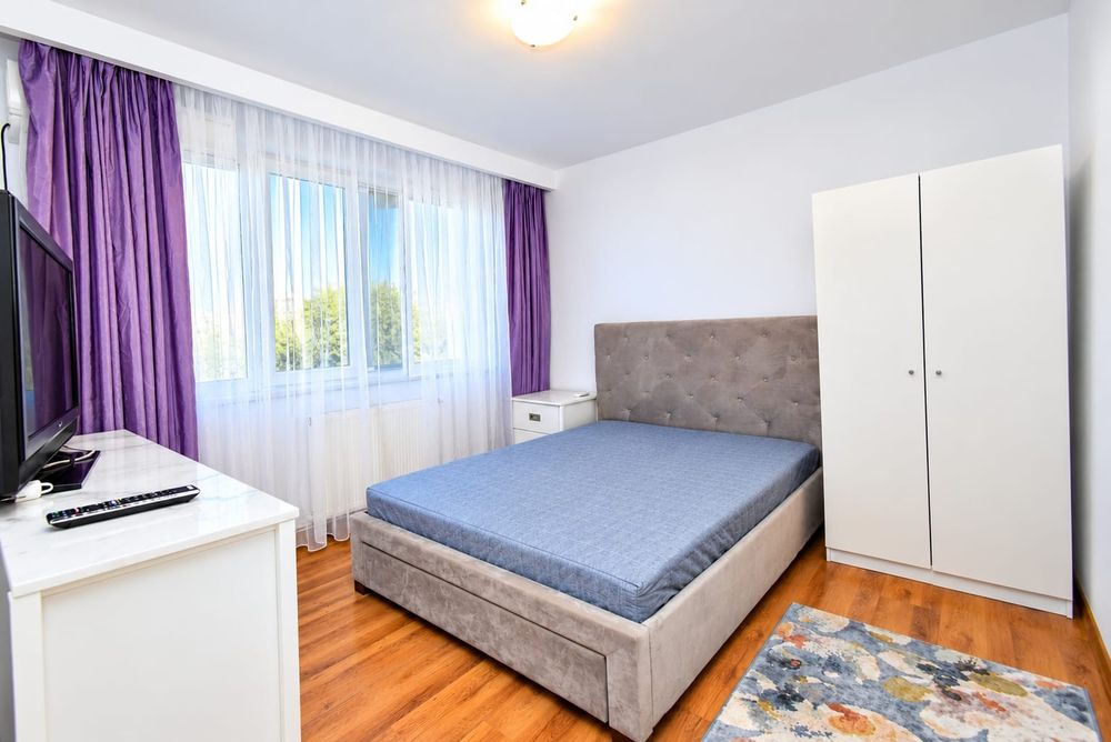 Apartament 3 camere, centrala termica,  etaj 3 , proprietar