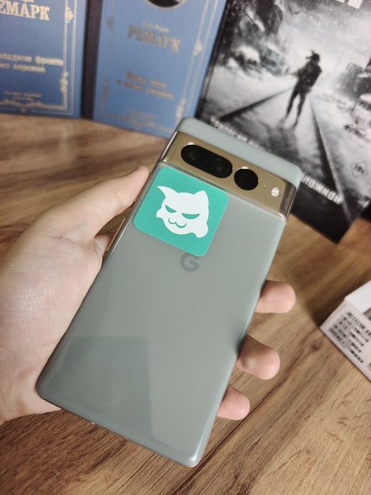 Продам GOOGLE PIXEL 7 PRO(128GB) цвет Hazel