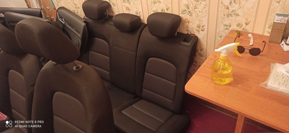 Сиденья и обшивка Audi Q3