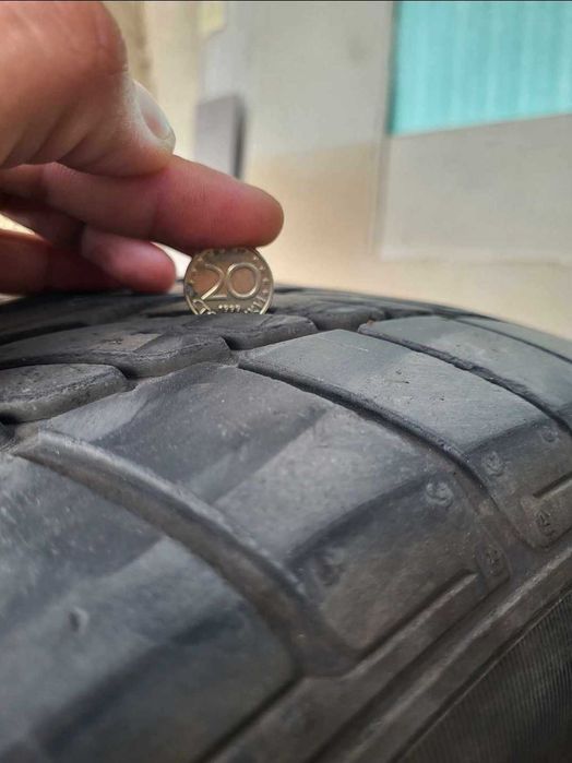 Гуми 235 / 50 / 18