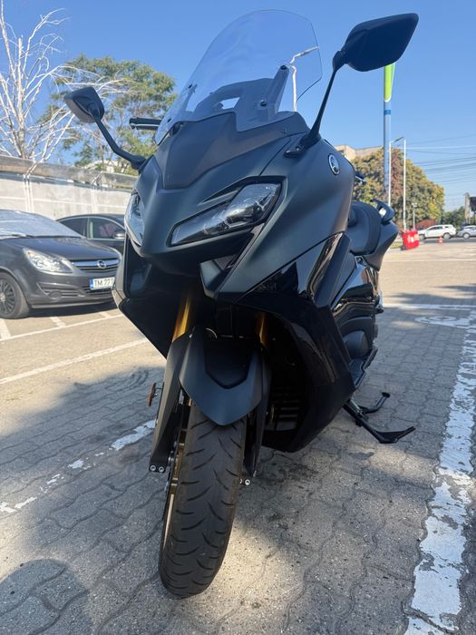 Yamaha T-Max Akrapovic TechMax