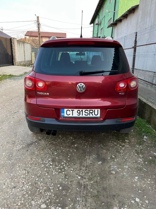 Volkswagen  Tiguan TSI