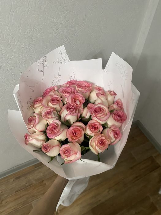 Розы свежие 25штук