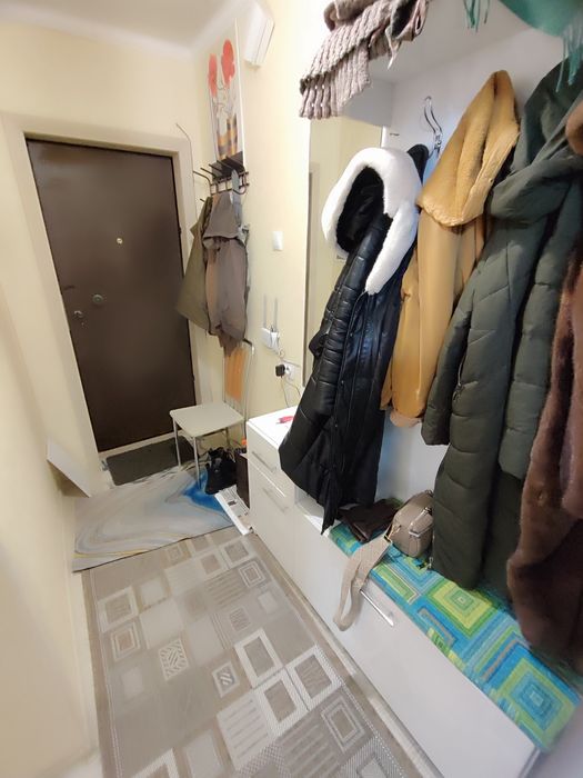 Продается 2-комн (4-32, 1 эт)