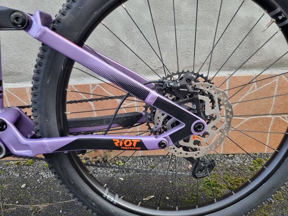 Ghost riot youth pro