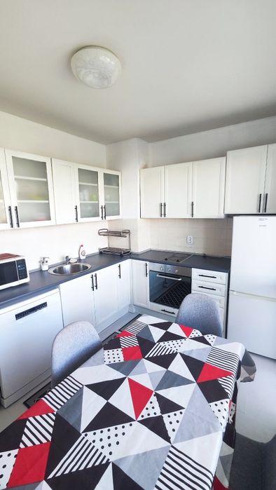 Дава се под наем Тристаен апартамент в София, Обеля 2 - 85 кв.м за 665 € - Снимка #2