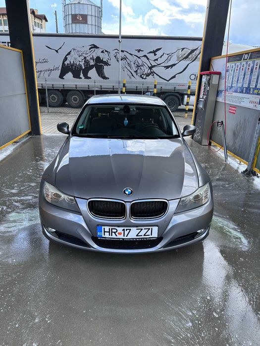BMW Seria 3 2011 — imagine 3