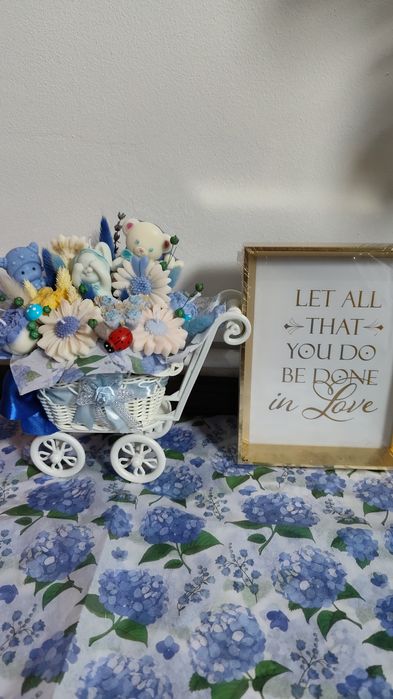 Cadouri din flori de ceara